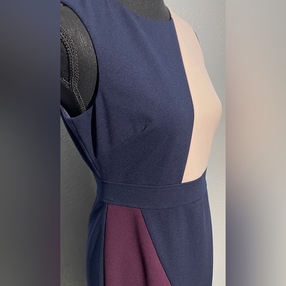 Vince Camuto Scuba Colorblock Dress - Picture 3 of 5